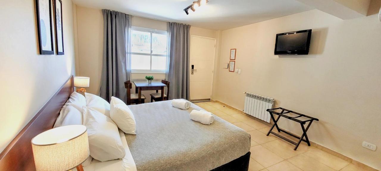 Soltigua Apart Hotel Mendoza Bagian luar foto
