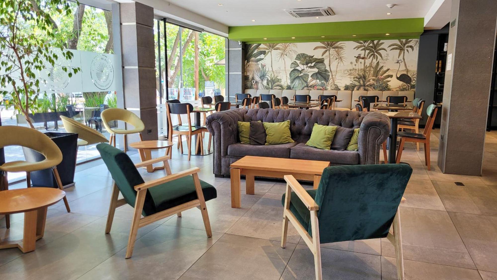 Soltigua Apart Hotel Mendoza Bagian luar foto